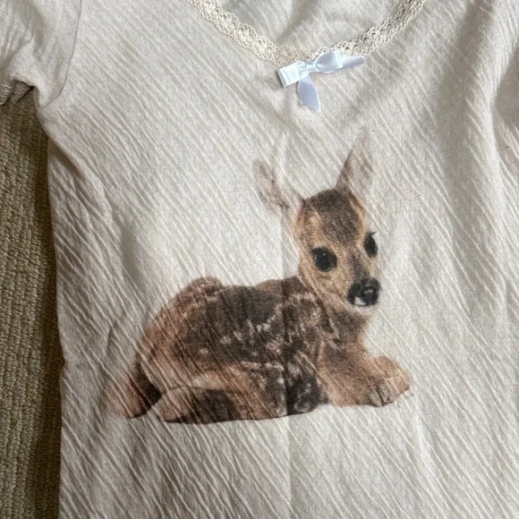 Bella Hadids Deer graphic t-shirt - Picture 4 of 5